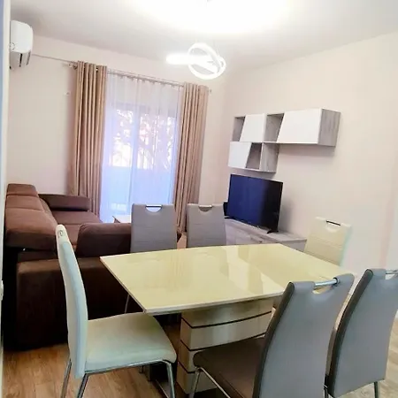 Apartment Blue Bay Beach Front Uji Ftohte *